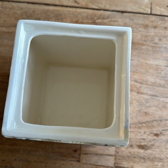 Blue Delft hand painted jar with lid - Picture 7 of 13